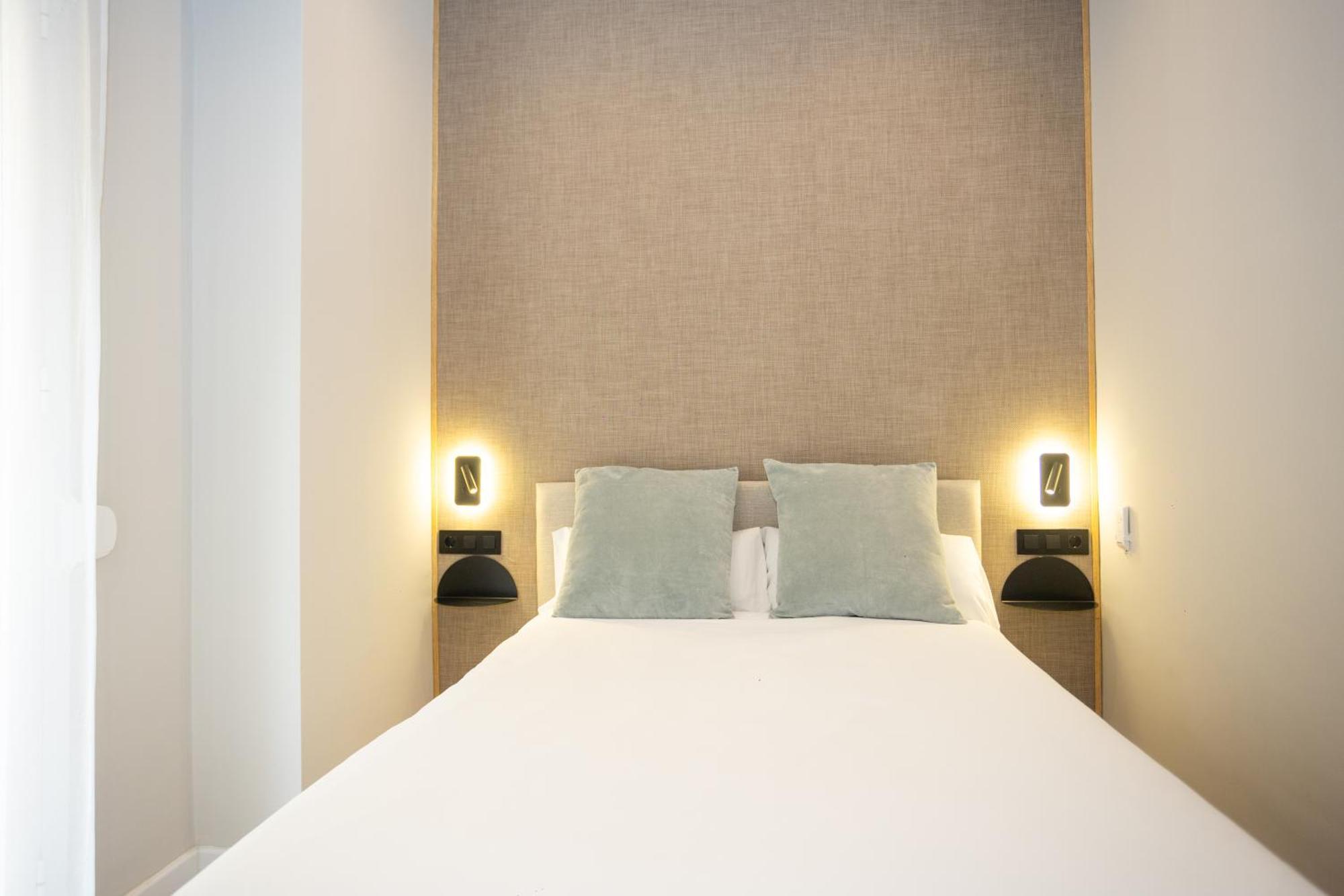 Chinitas Urban Rooms Malaga Exterior photo